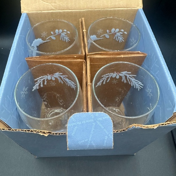 Vintage Pfaltzgraff Glass Iced Beverages Tea Winter Frost Blue 16 oz Set of 4 - Picture 5 of 6